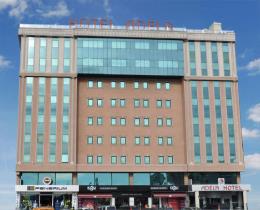 Adela Airport Hotel