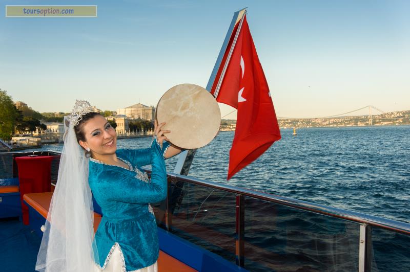 Istanbul Dinner Cruise